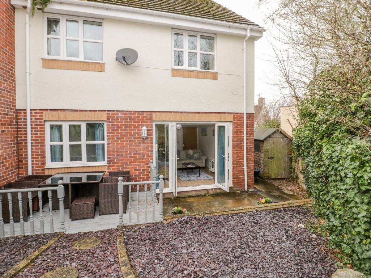 10 The Orchard Apartment Colwyn Bay Exterior photo