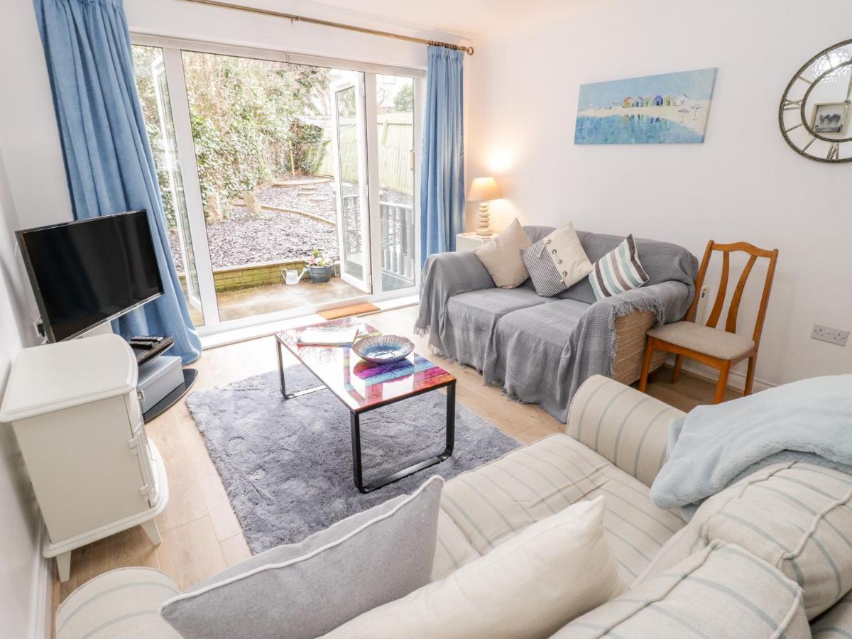 10 The Orchard Apartment Colwyn Bay Exterior photo
