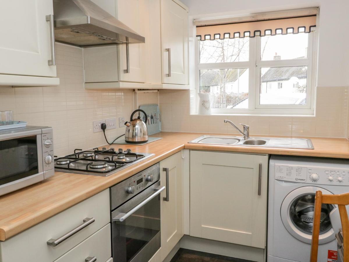 10 The Orchard Apartment Colwyn Bay Exterior photo